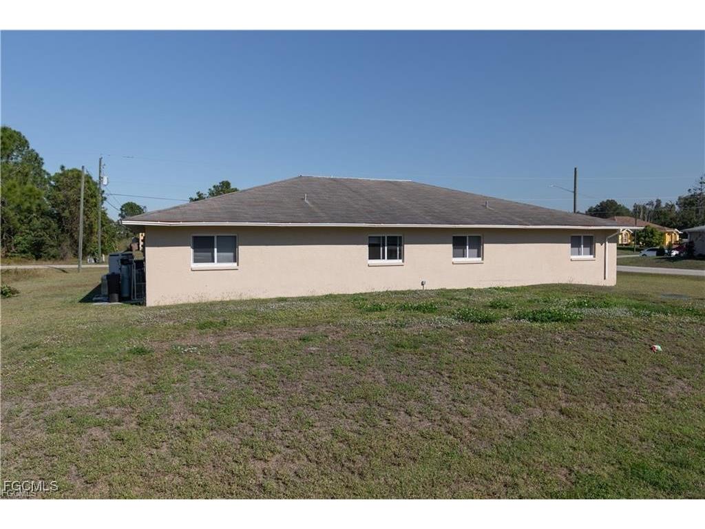 5201/5203 26th Street SW Lehigh Acres FL 33973 2025000201 image8