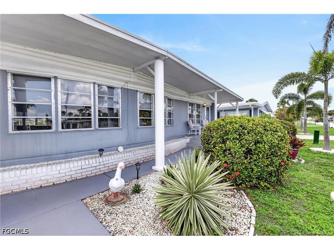 5201 Forest Park Drive North Fort Myers FL 33917 2026026170 image2
