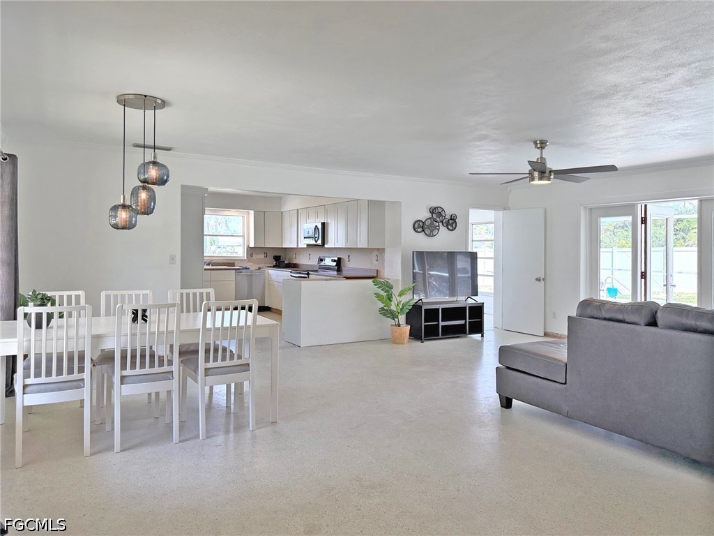 5201 Pocatella Court Cape Coral FL 33904 225037777 image4
