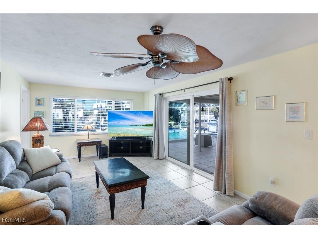 5201 Willow Court Cape Coral FL 33904 2026010113 image10