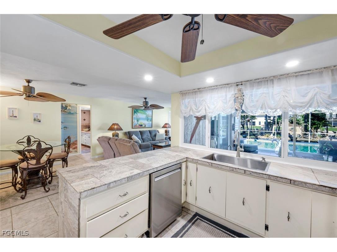 5201 Willow Court Cape Coral FL 33904 2026010113 image18