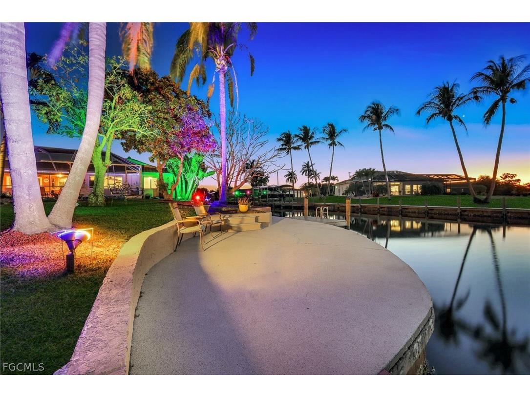 5201 Willow Court Cape Coral FL 33904 2026010113 image2
