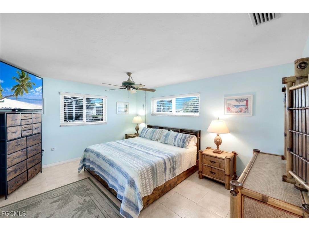 5201 Willow Court Cape Coral FL 33904 2026010113 image24