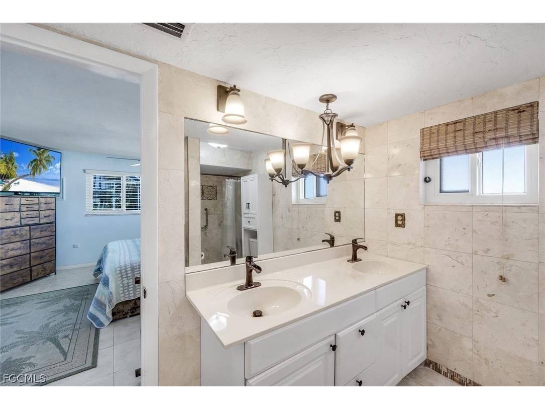 5201 Willow Court Cape Coral FL 33904 2026010113 image27