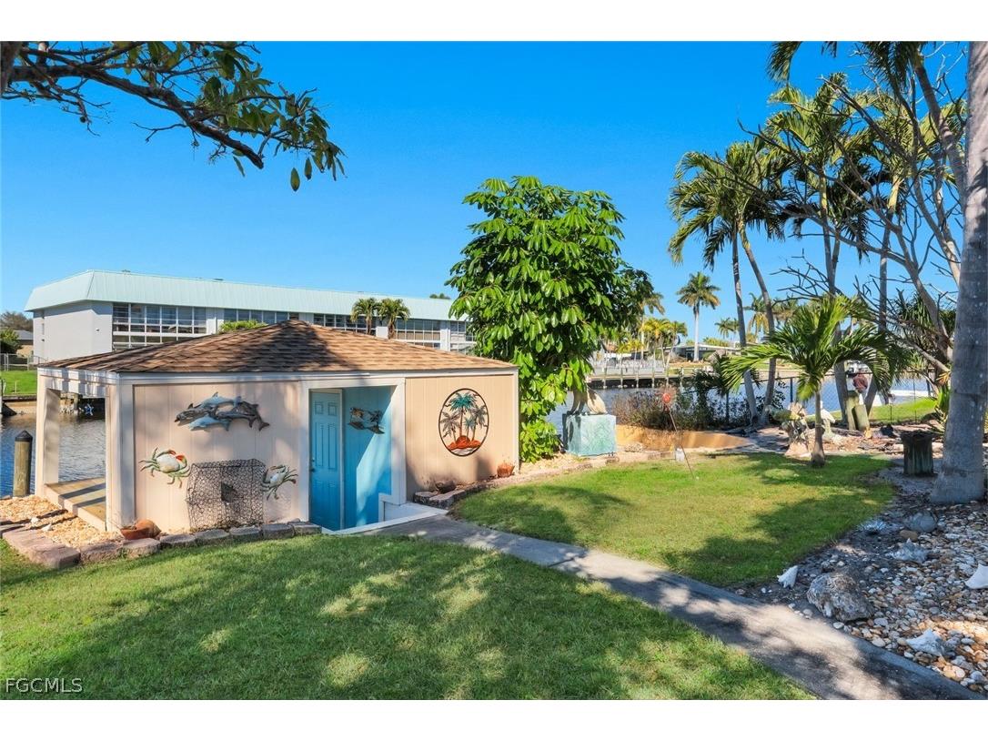 5201 Willow Court Cape Coral FL 33904 2026010113 image42