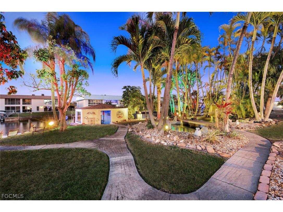 5201 Willow Court Cape Coral FL 33904 2026010113 image47