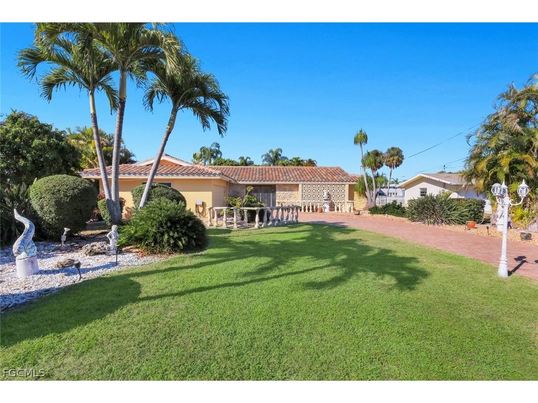 5201 Willow Court Cape Coral FL 33904 2026010113 image48