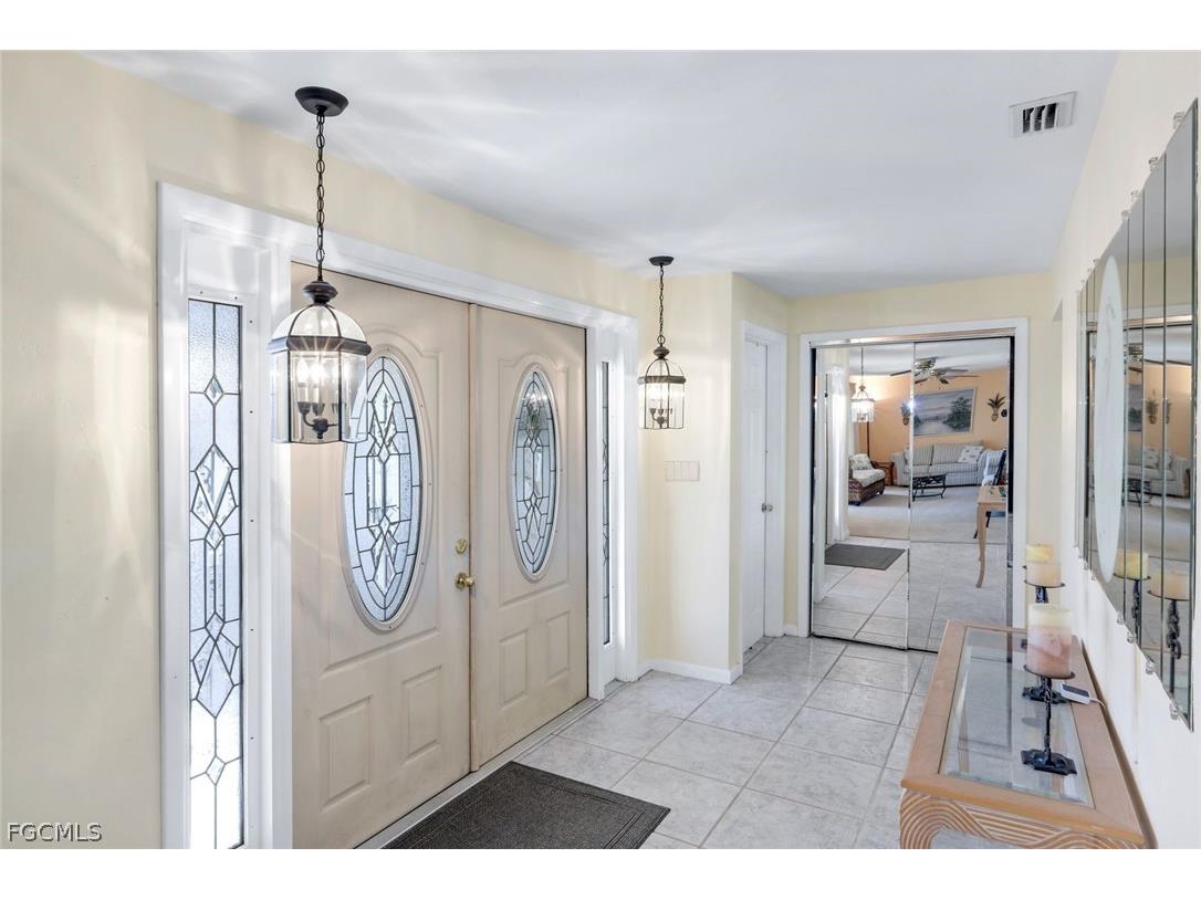 5201 Willow Court Cape Coral FL 33904 2026010113 image7