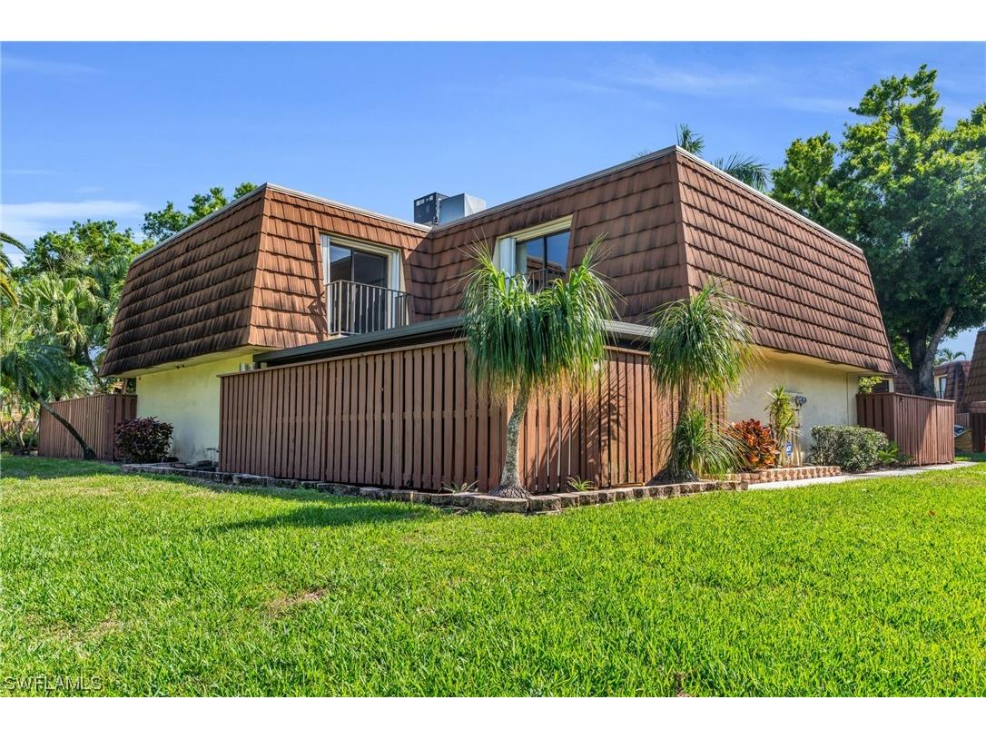 5202 Cedarbend Drive #4 Fort Myers FL 33919 224023863 image1