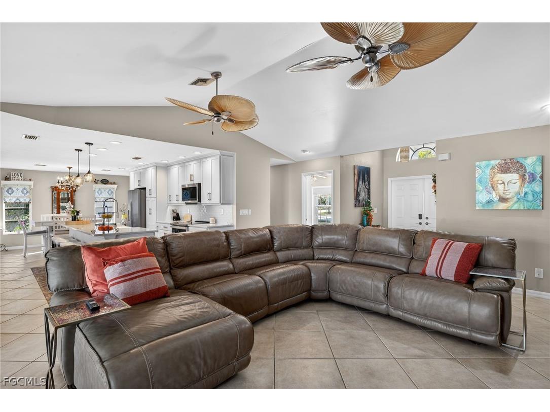 5203 Pelican Boulevard Cape Coral FL 33914 2026007424 image4