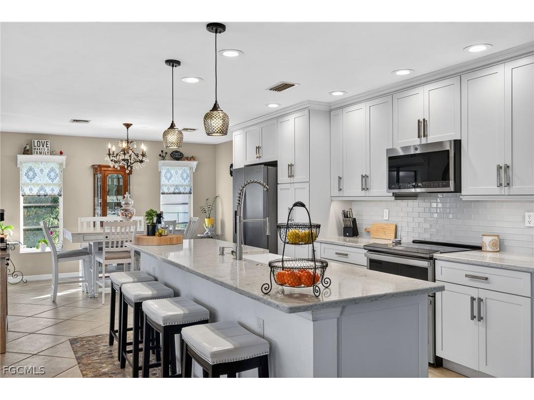 5203 Pelican Boulevard Cape Coral FL 33914 2026007424 image6