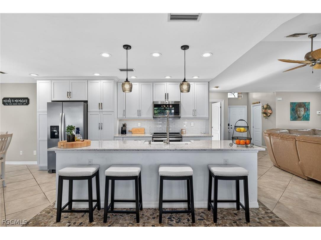 5203 Pelican Boulevard Cape Coral FL 33914 2026007424 image7