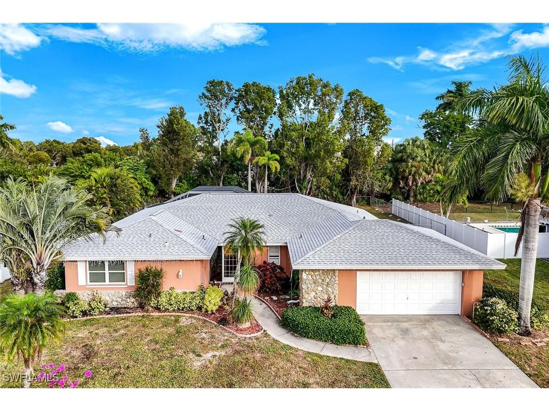 5203 Selby Dr Fort Myers FL 33919 225085138 image1