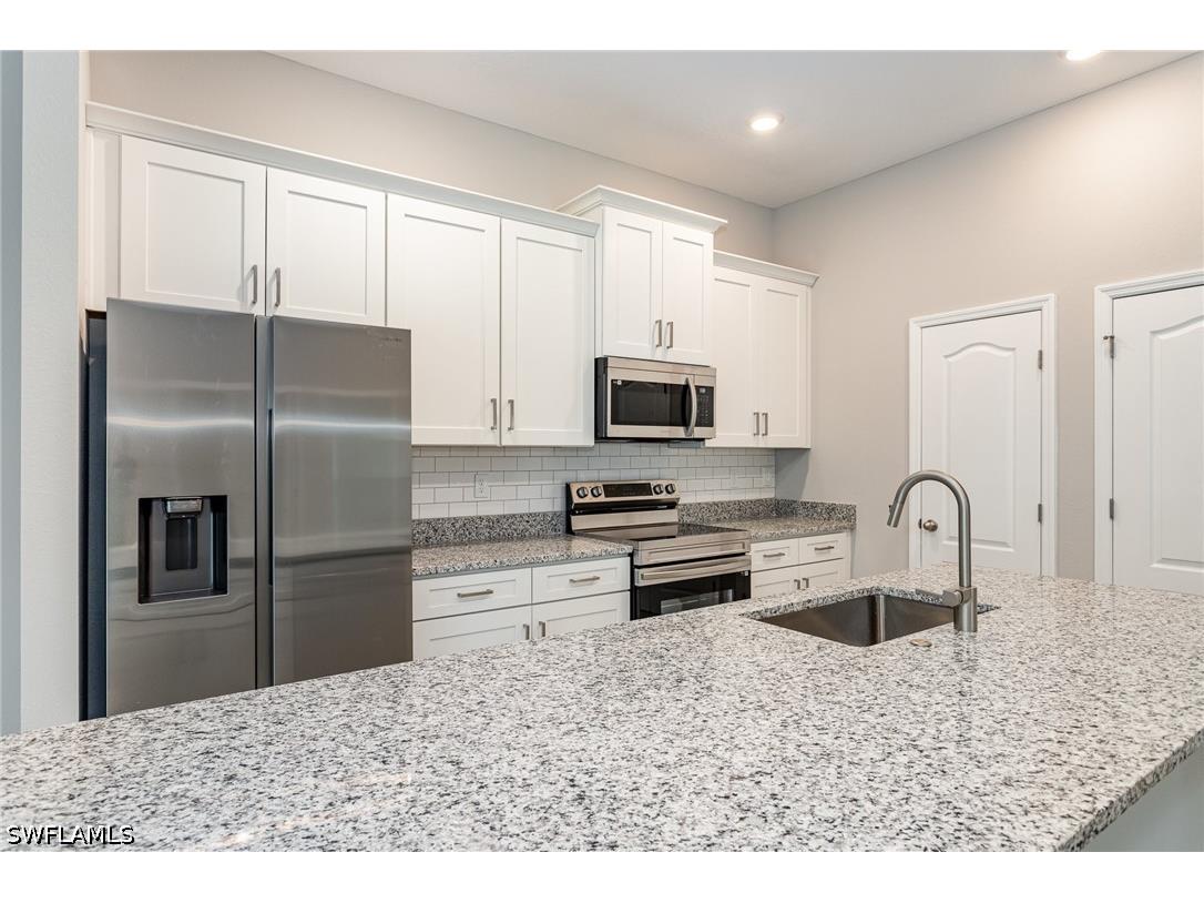 5205/5207 29th Street SW Lehigh Acres FL 33973 226015965 image5