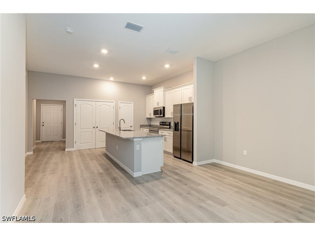 5205/5207 29th Street SW Lehigh Acres FL 33973 226015965 image6