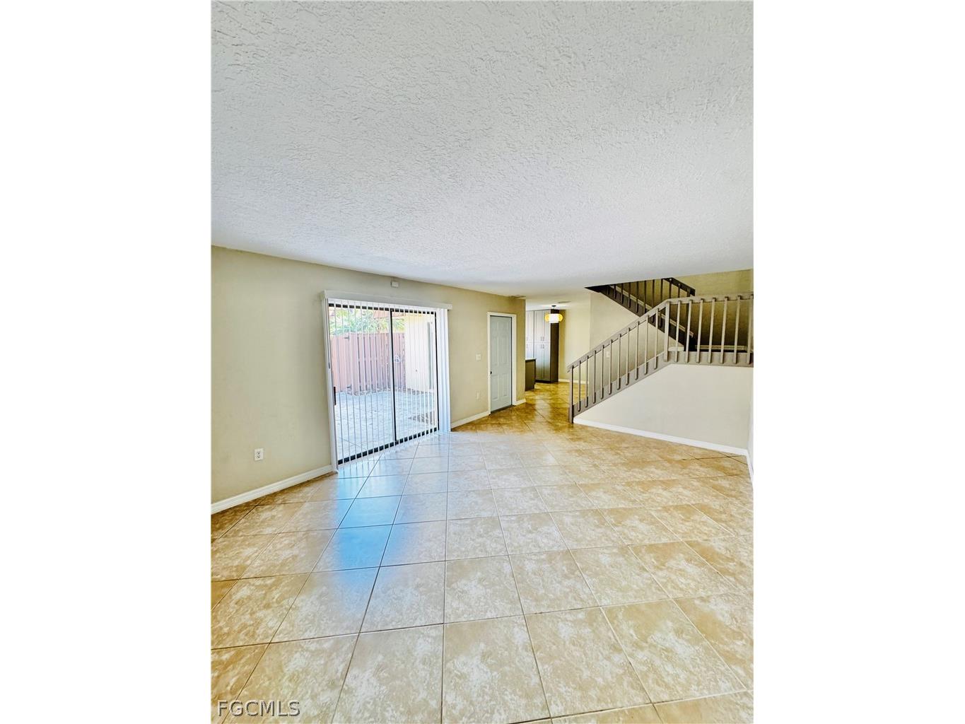 5205 Cedarbend Drive #4 Fort Myers FL 33919 2026012448 image3