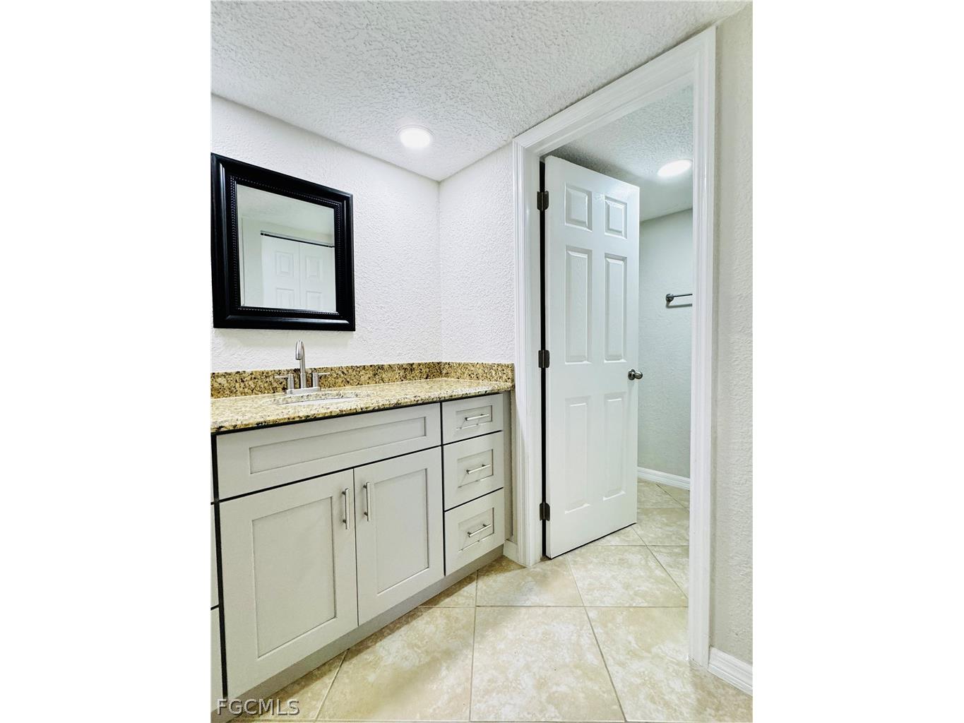 5205 Cedarbend Drive #4 Fort Myers FL 33919 2026012448 image32