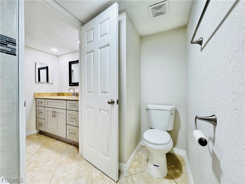 5205 Cedarbend Drive #4 Fort Myers FL 33919 2026012448 image33