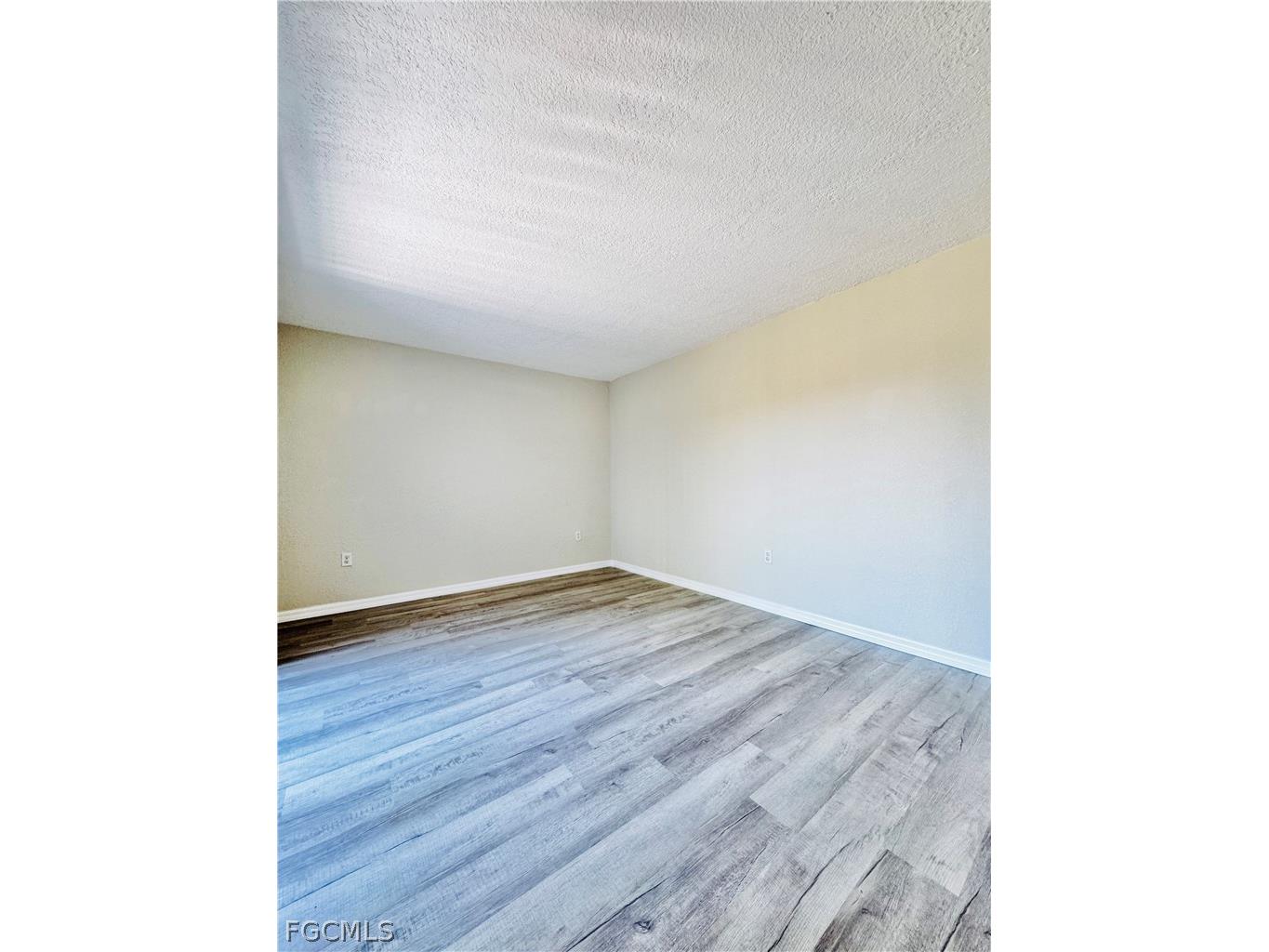 5205 Cedarbend Drive #4 Fort Myers FL 33919 2026012448 image39