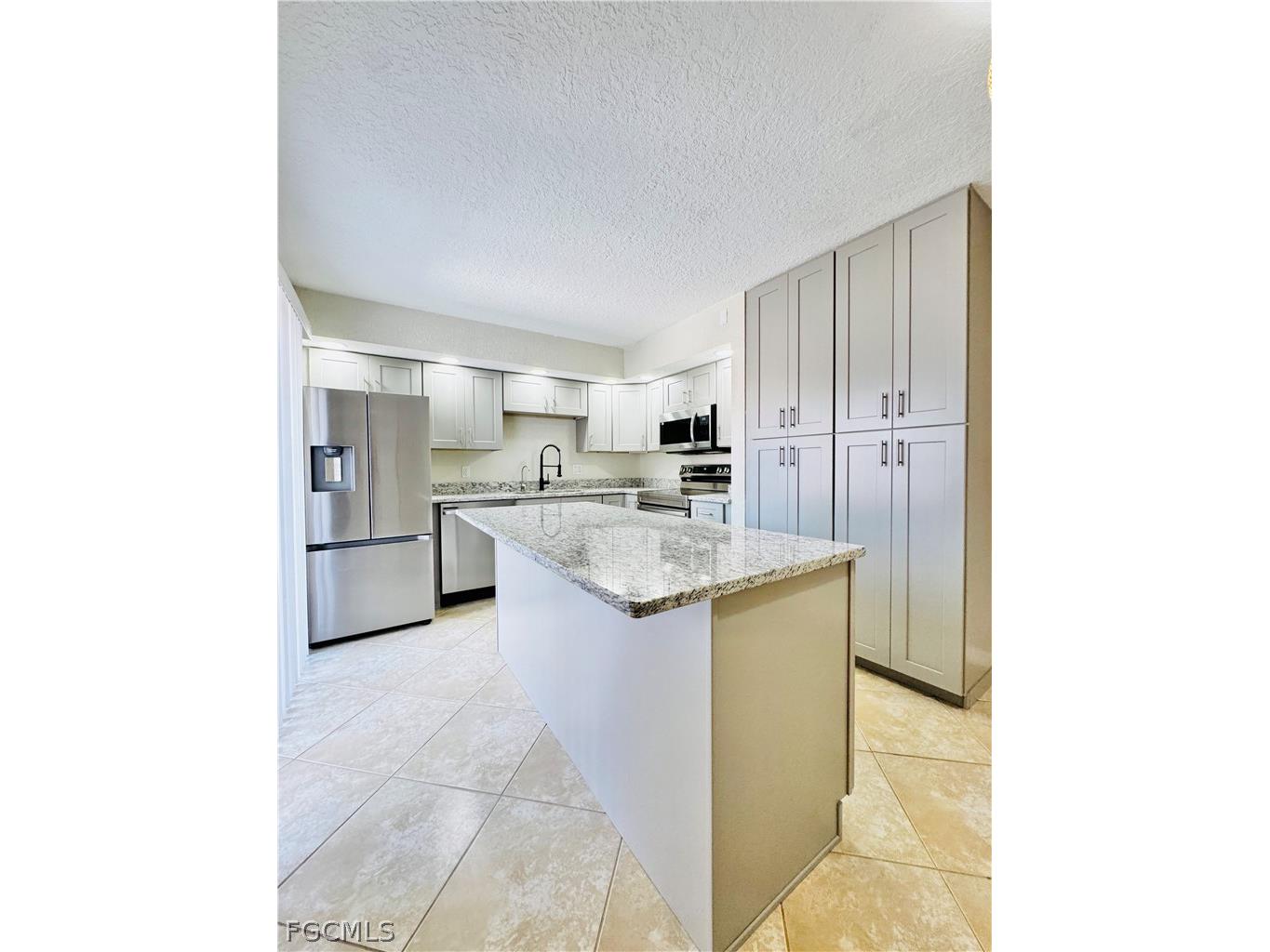 5205 Cedarbend Drive #4 Fort Myers FL 33919 2026012448 image9