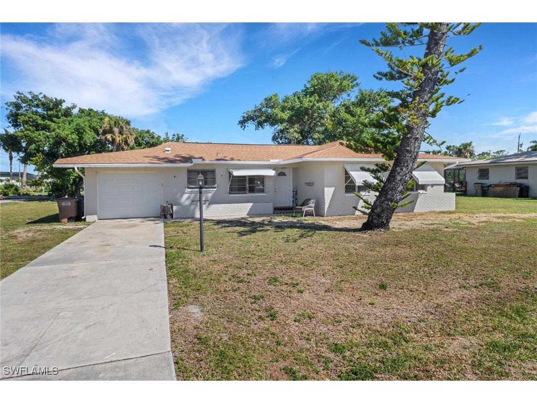 5205 Elm Court Cape Coral FL 33904 225018804 image1
