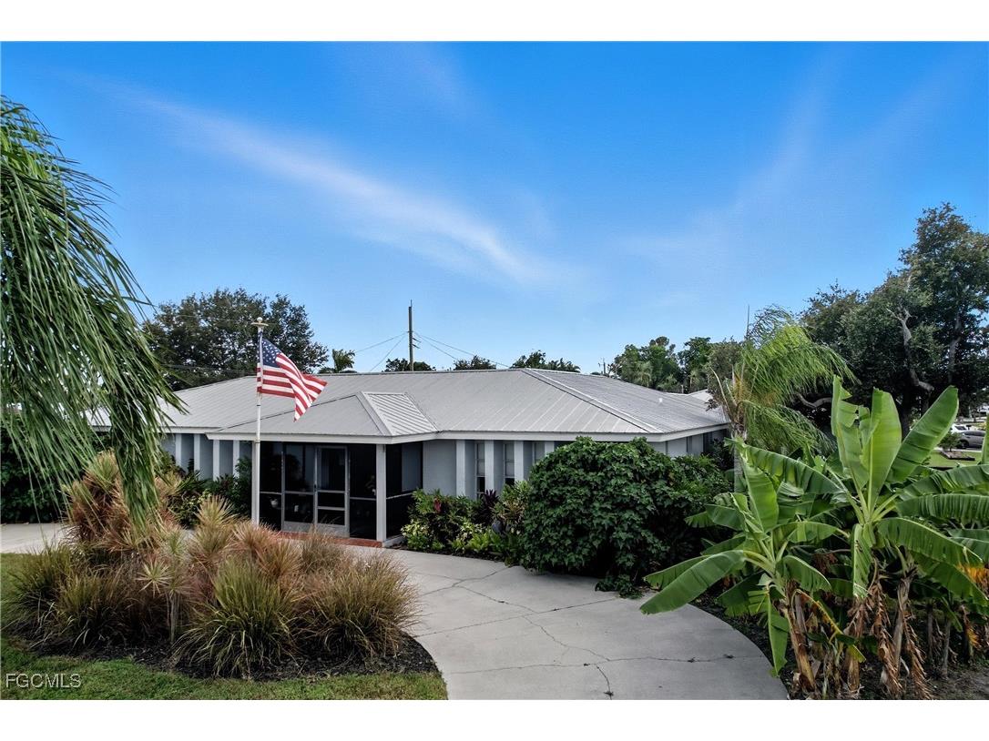 5205 York Court Cape Coral FL 33904 2025013788 image2