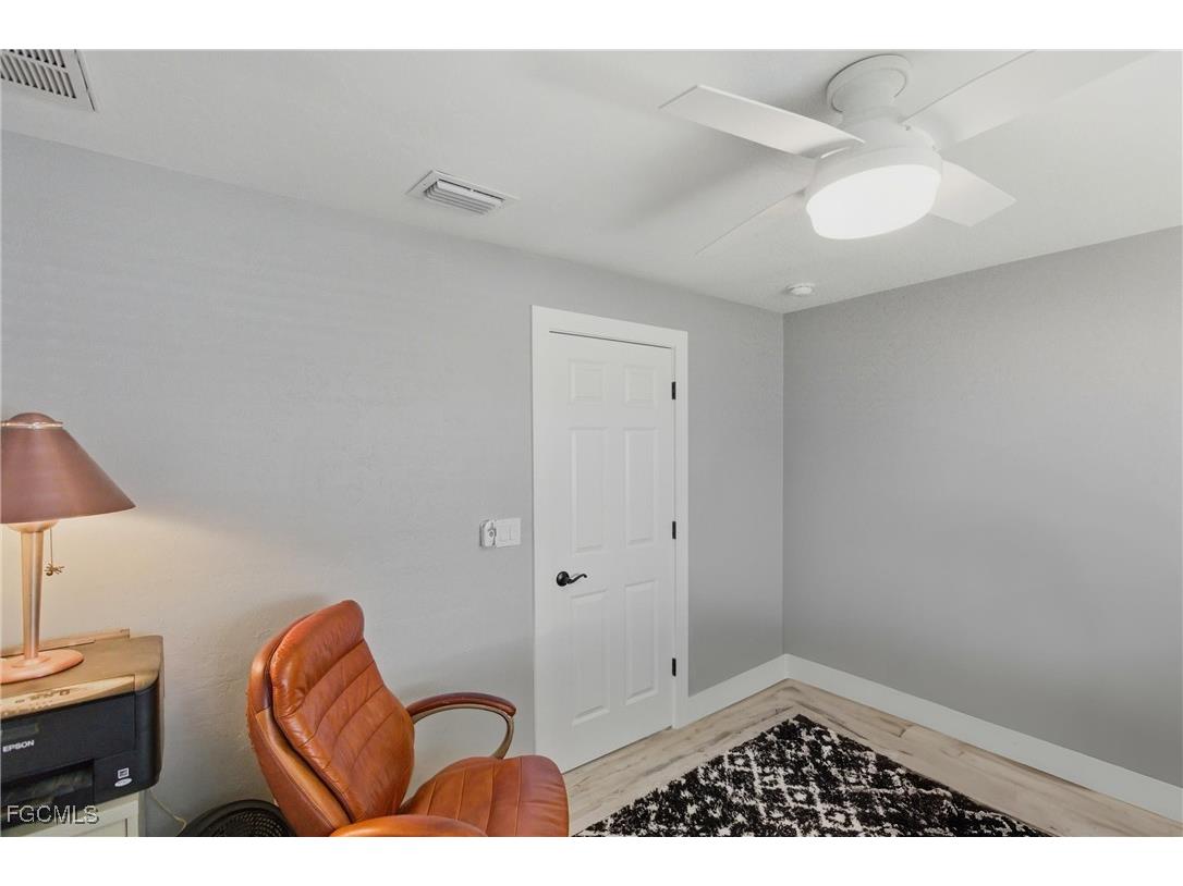 5205 York Court Cape Coral FL 33904 2025013788 image30