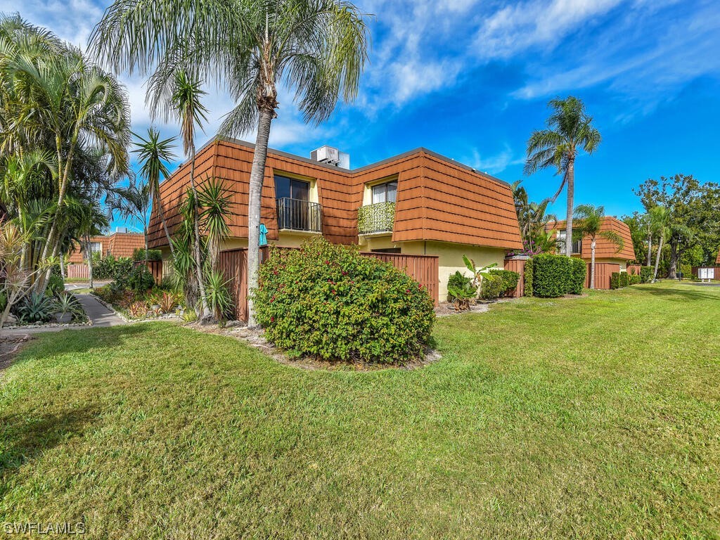 5206 Cedarbend Drive #3 Fort Myers FL 33919 224015908 image1