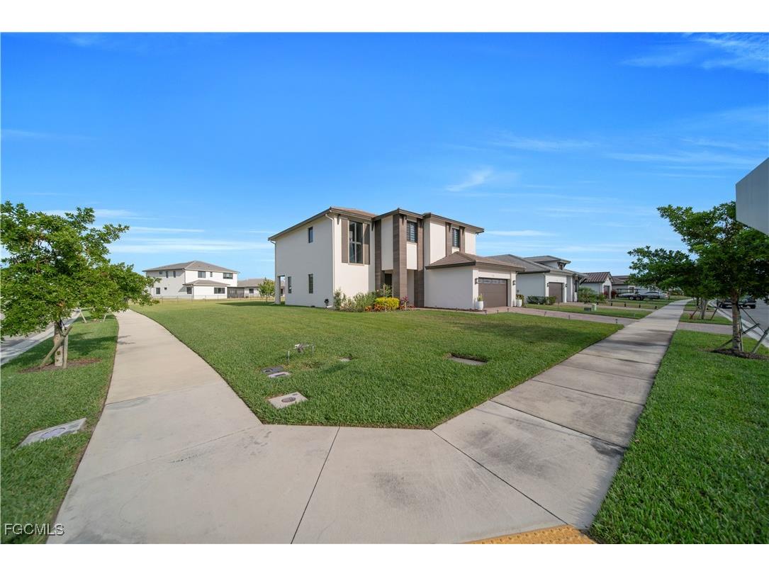 5206 Karlia Drive Ave Maria FL 34142 2026004855 image3