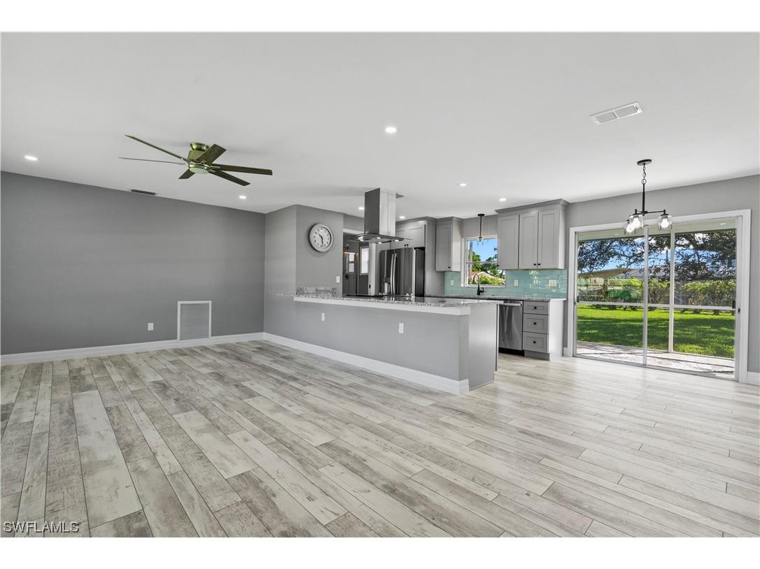 5207 Rutland Court Cape Coral FL 33904 223072909 image1