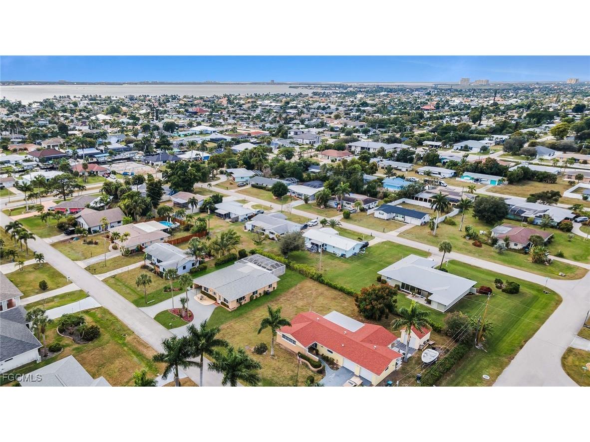 5208 Wilmington Court Cape Coral FL 33904 2026003880 image32