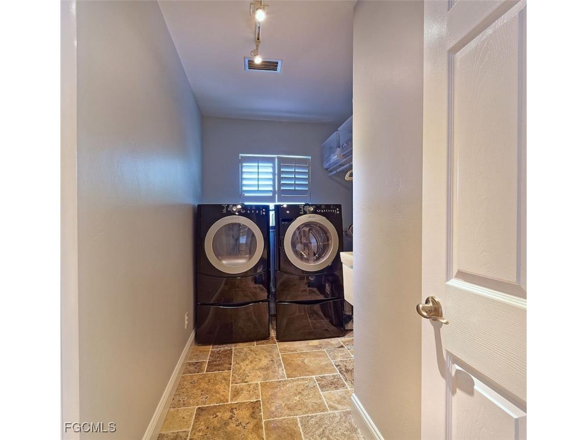 521 102nd Avenue N Naples FL 34108 2026002247 image24