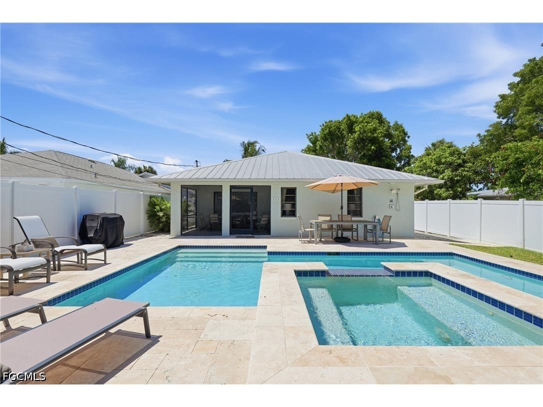 521 102nd Avenue N Naples FL 34108 2026002247 image7