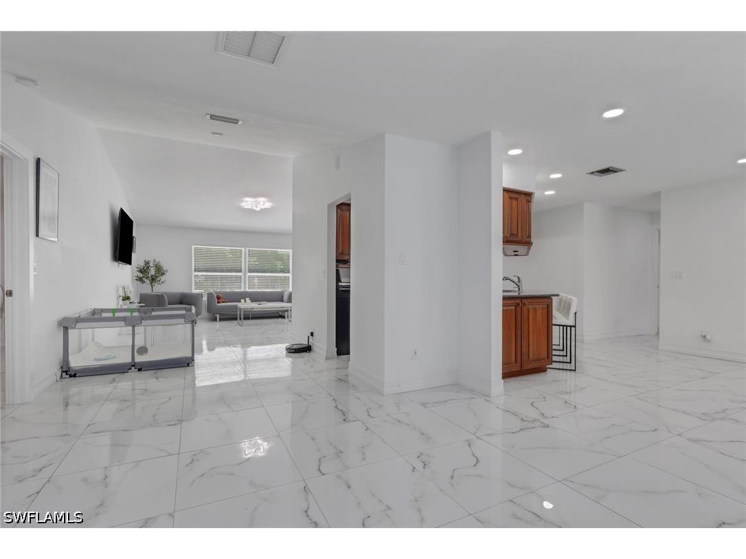 521 31st Street SW Naples FL 34117 226021445 image10