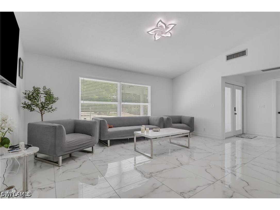 521 31st Street SW Naples FL 34117 226021445 image5