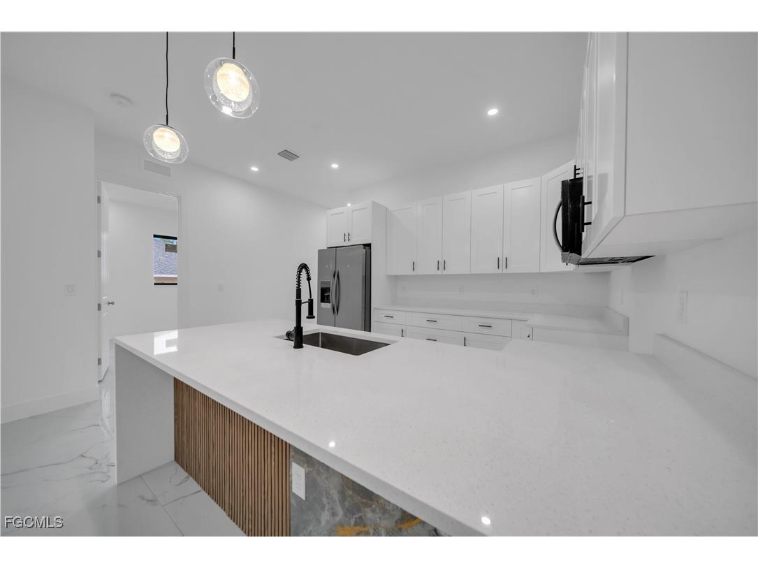 521/523 Lillon Avenue S Lehigh Acres FL 33974 2025024783 image14