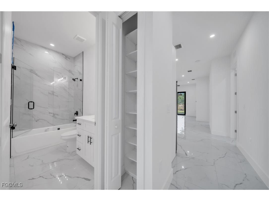 521/523 Lillon Avenue S Lehigh Acres FL 33974 2025024783 image33