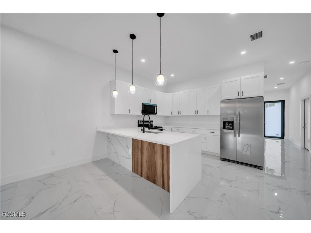 521/523 Lillon Avenue S Lehigh Acres FL 33974 2025024783 image34