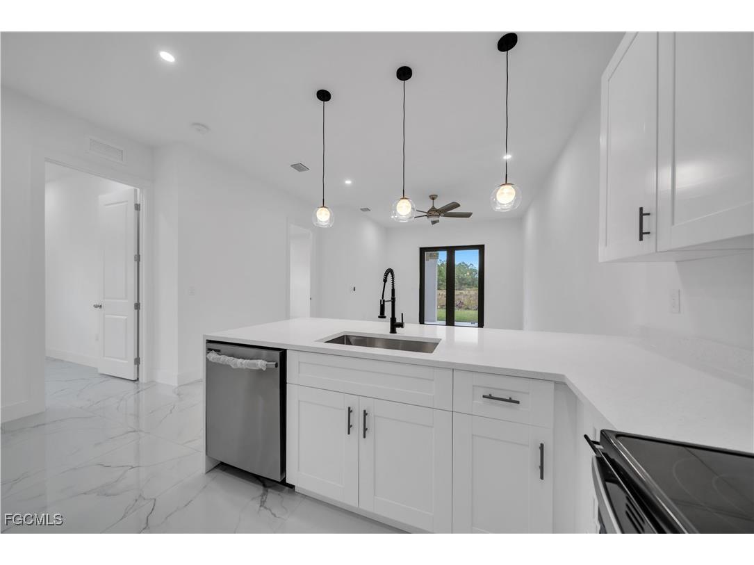 521/523 Lillon Avenue S Lehigh Acres FL 33974 2025024783 image35