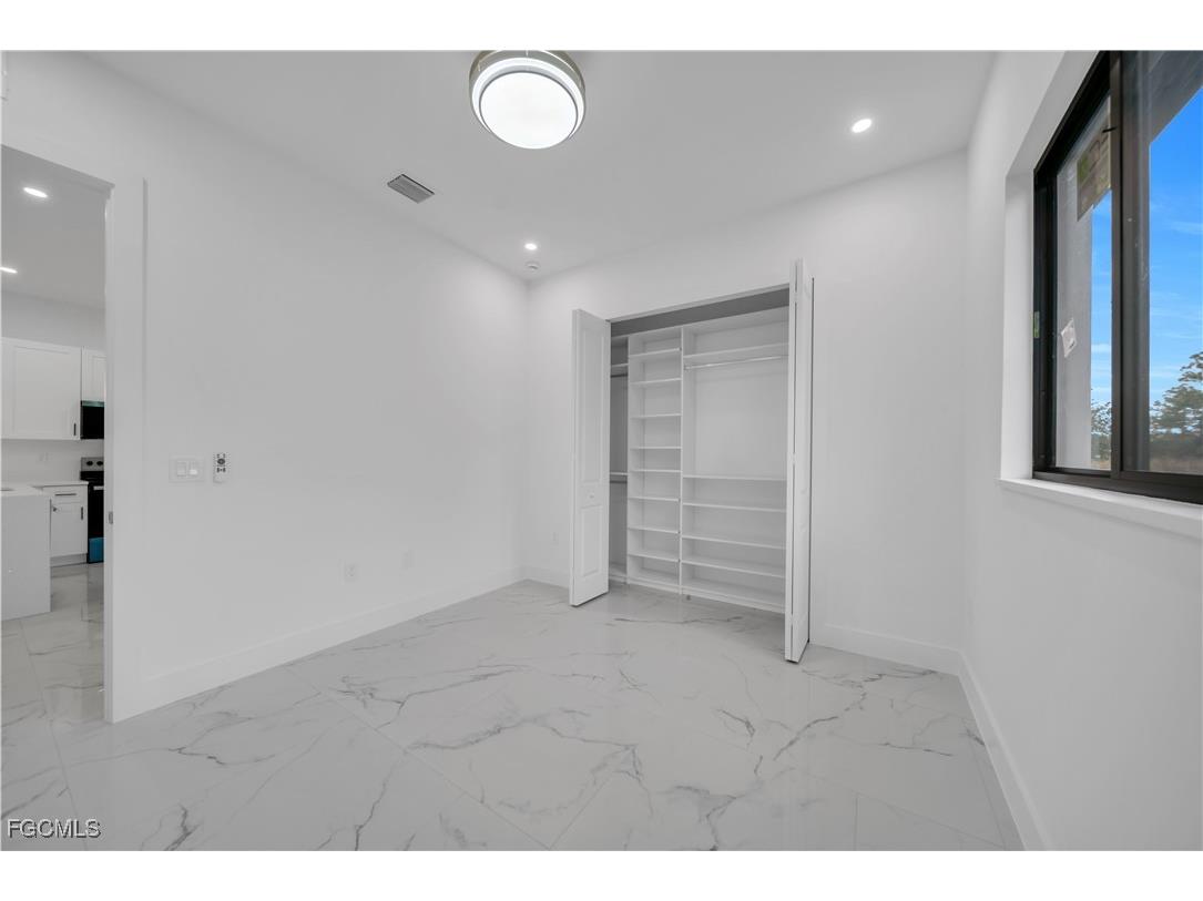 521/523 Lillon Avenue S Lehigh Acres FL 33974 2025024783 image39