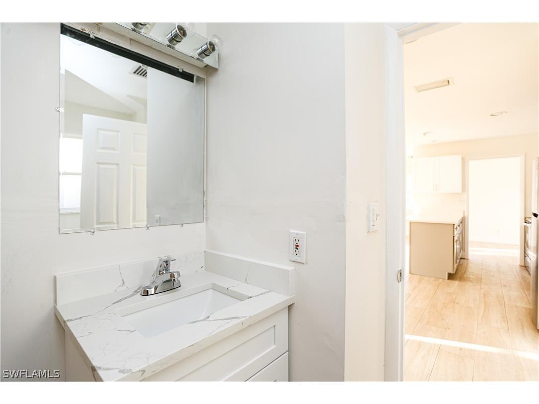 521 96th Avenue N #B Naples FL 34108 226012228 image11