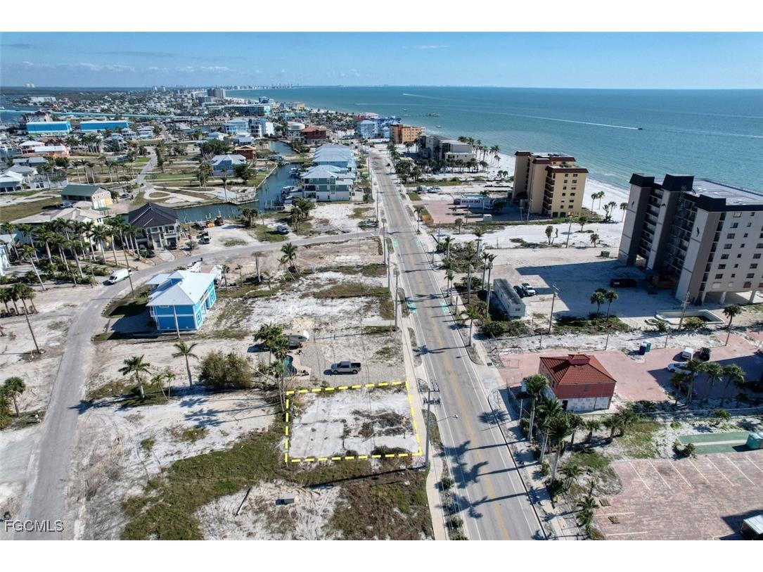 521 Estero Boulevard Fort Myers Beach FL 33931 2025002158 image1