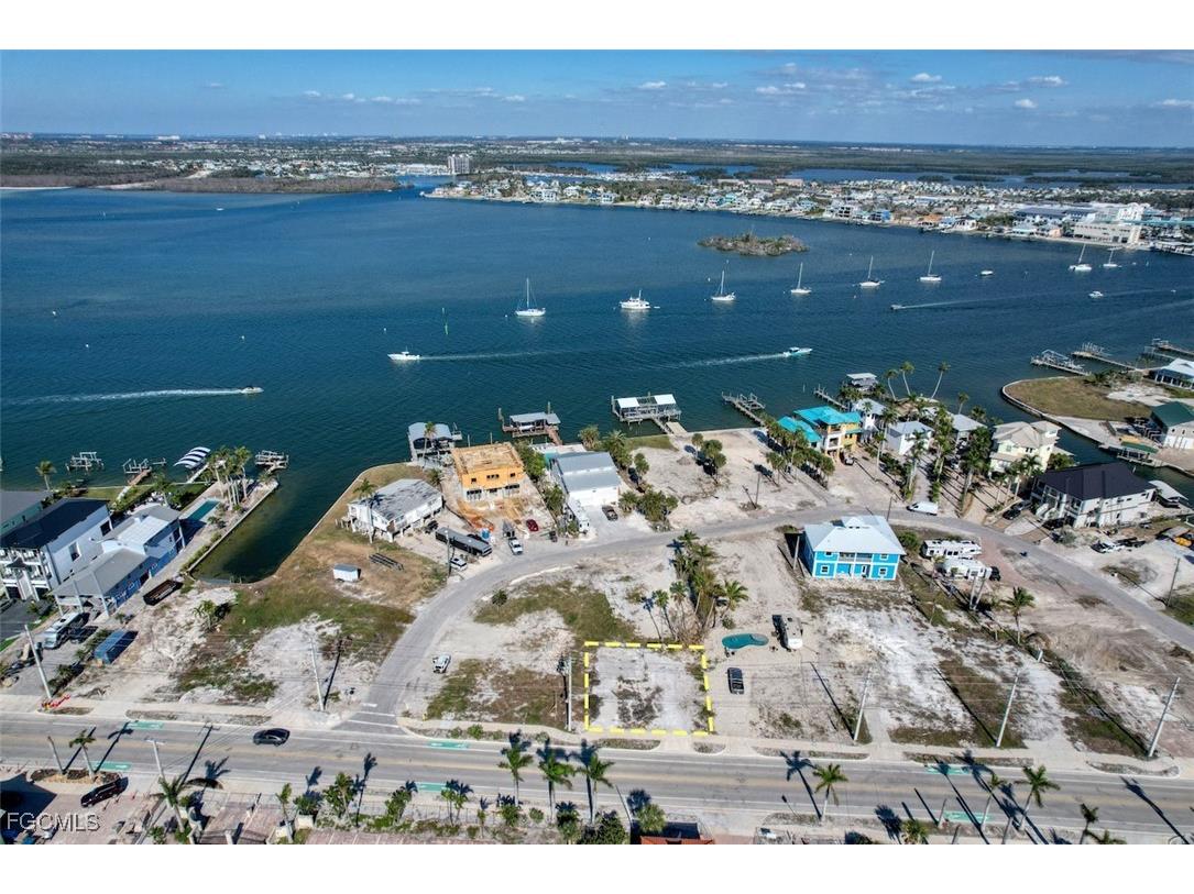 521 Estero Boulevard Fort Myers Beach FL 33931 2025002158 image10