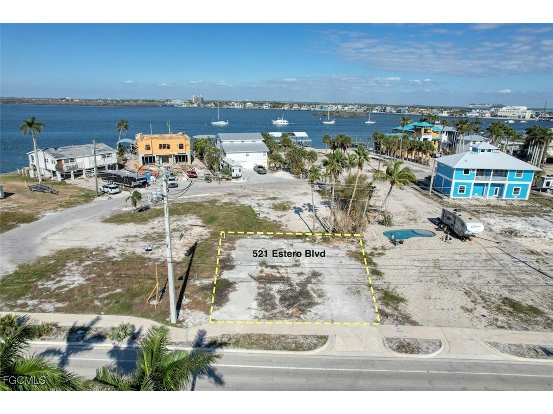521 Estero Boulevard Fort Myers Beach FL 33931 2025002158 image2