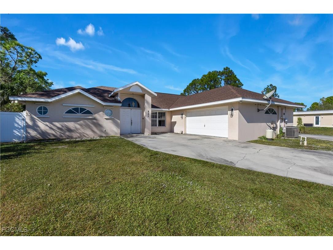 521 Grant Avenue Lehigh Acres FL 33972 2025020732 image2