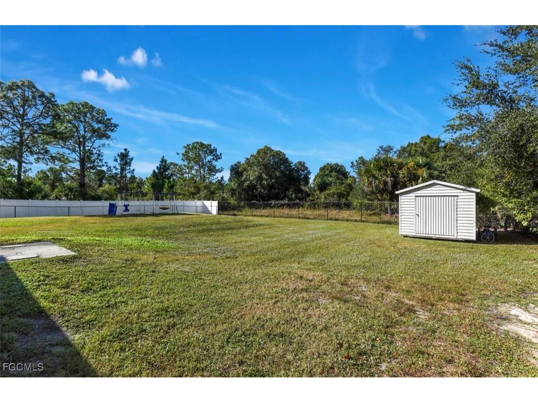 521 Grant Avenue Lehigh Acres FL 33972 2025020732 image27