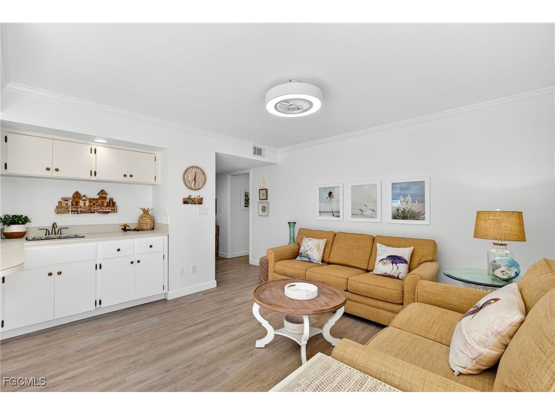 521 Lake Louise Court #103 Naples FL 34110 2025020845 image24