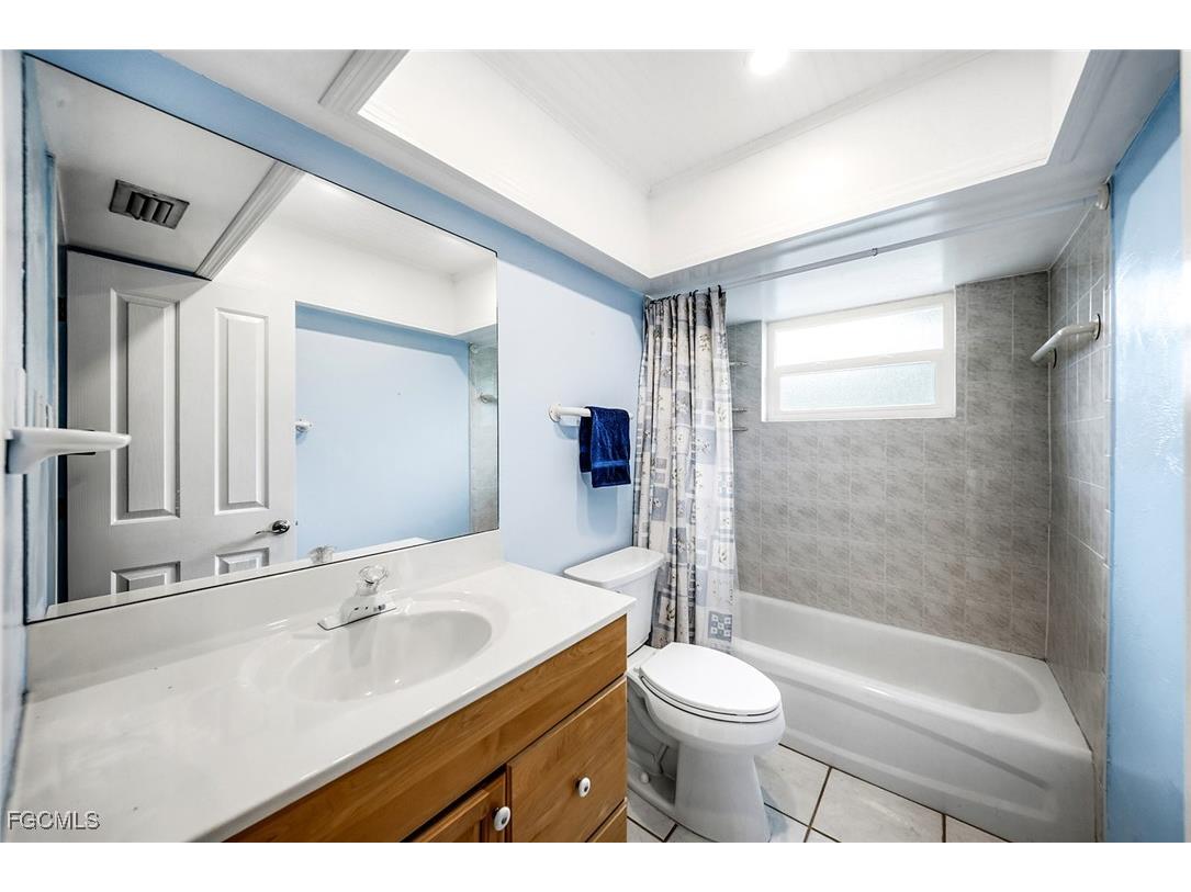 521 Monterey Street North Fort Myers FL 33903 2025023296 image14