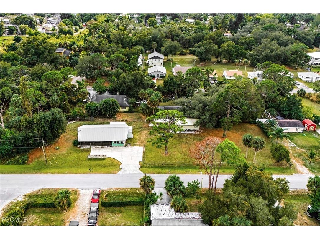 521 Monterey Street North Fort Myers FL 33903 2025023296 image3