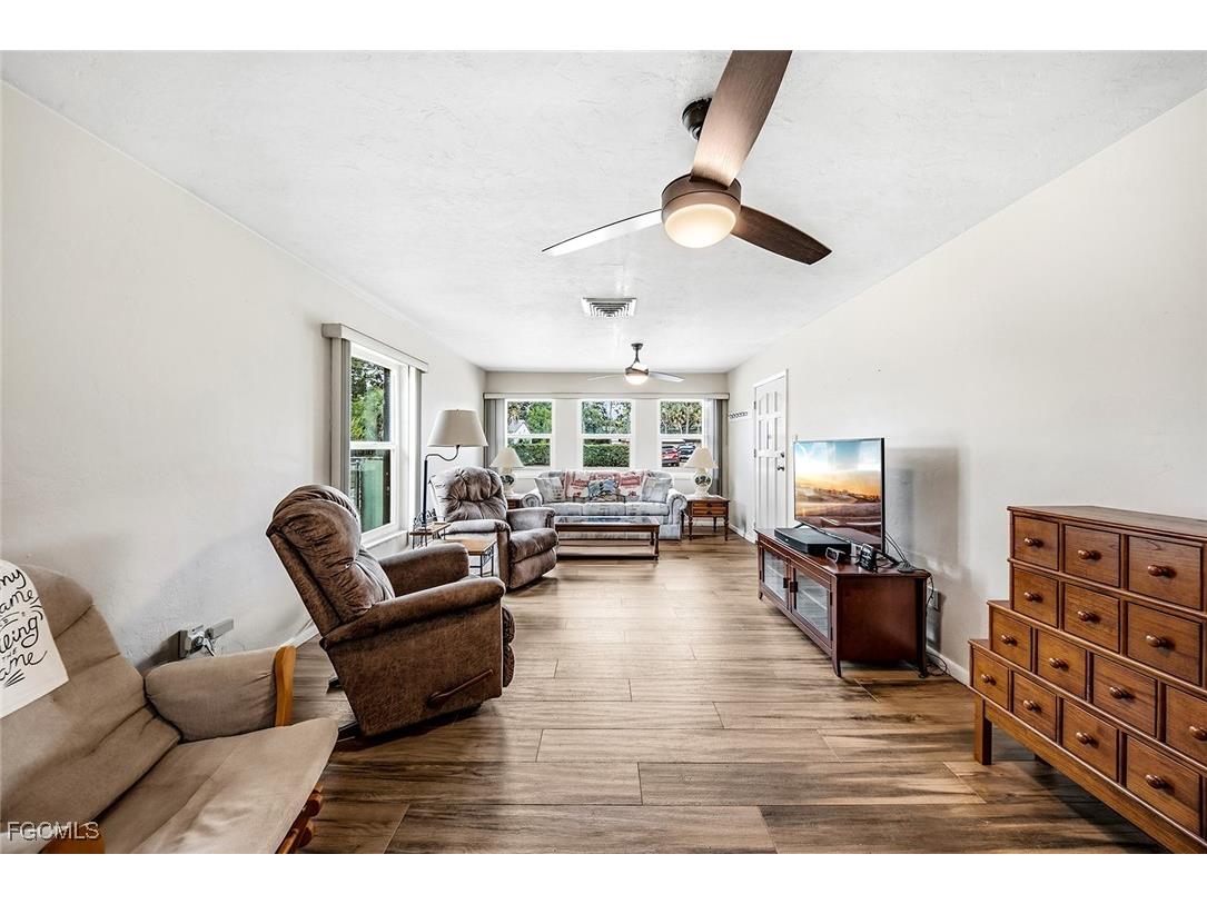 521 Monterey Street North Fort Myers FL 33903 2025023296 image6